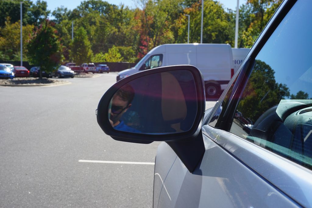 Thumbnail: 2026 Mercedes-Benz GLC - 13