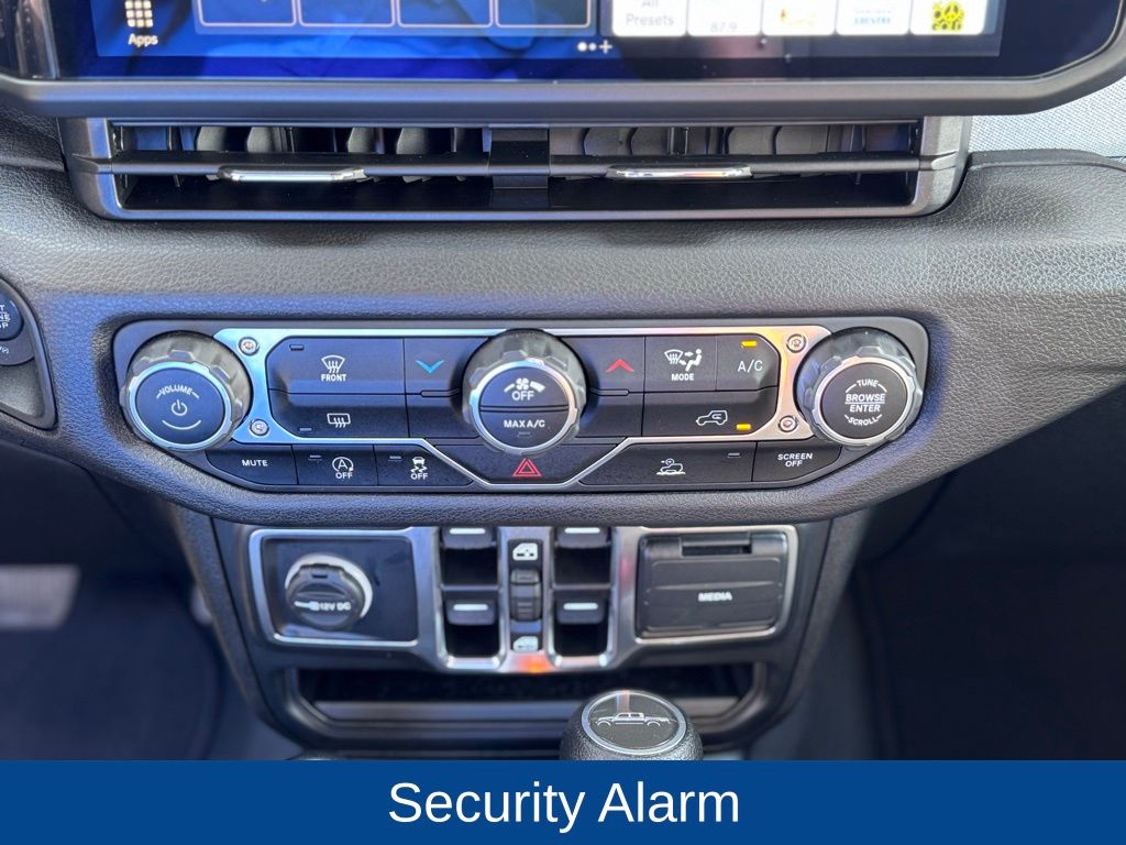 2024 Jeep Gladiator Sport S