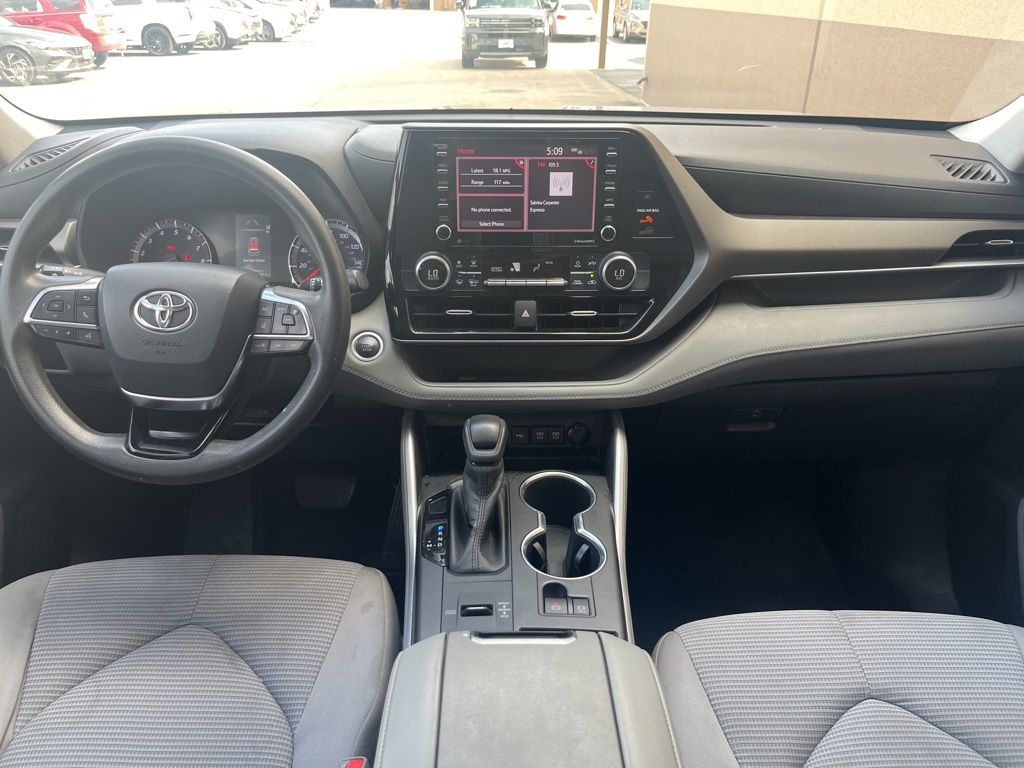 Thumbnail: 2020 Toyota Highlander - 25
