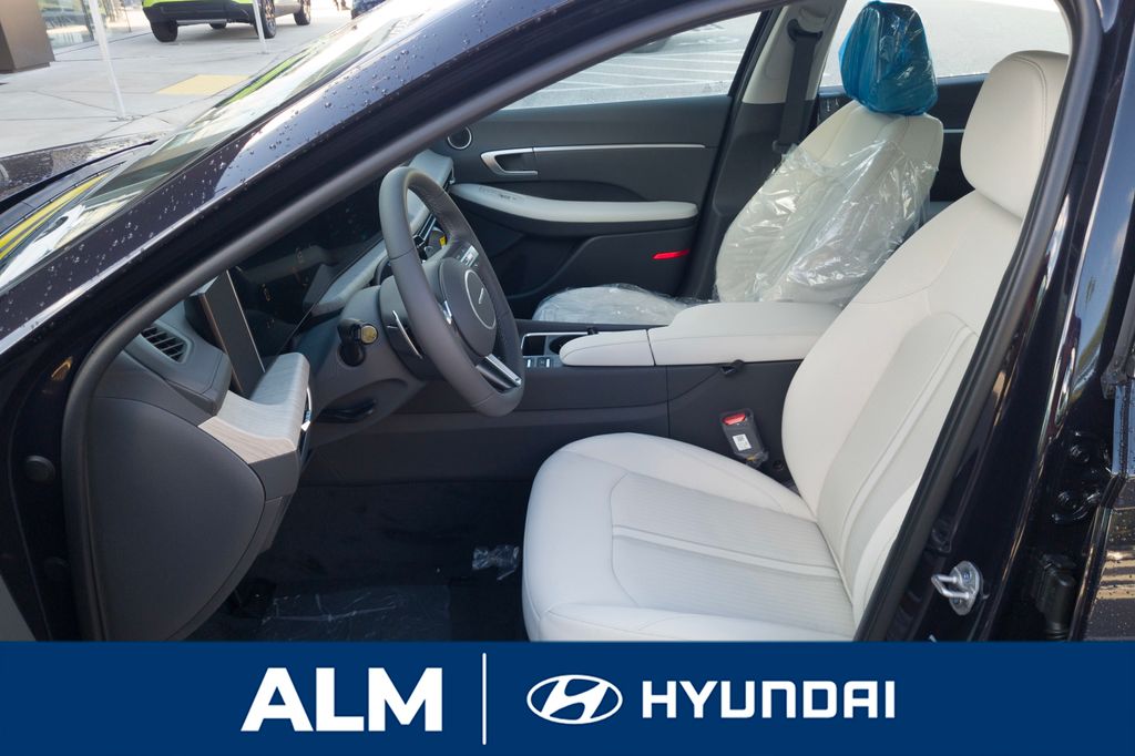 New 2025 Blue Hyundai SEL image 14