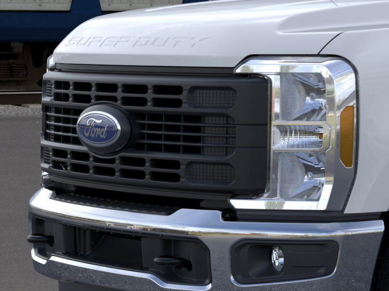 New 2026 White Ford XL image 17