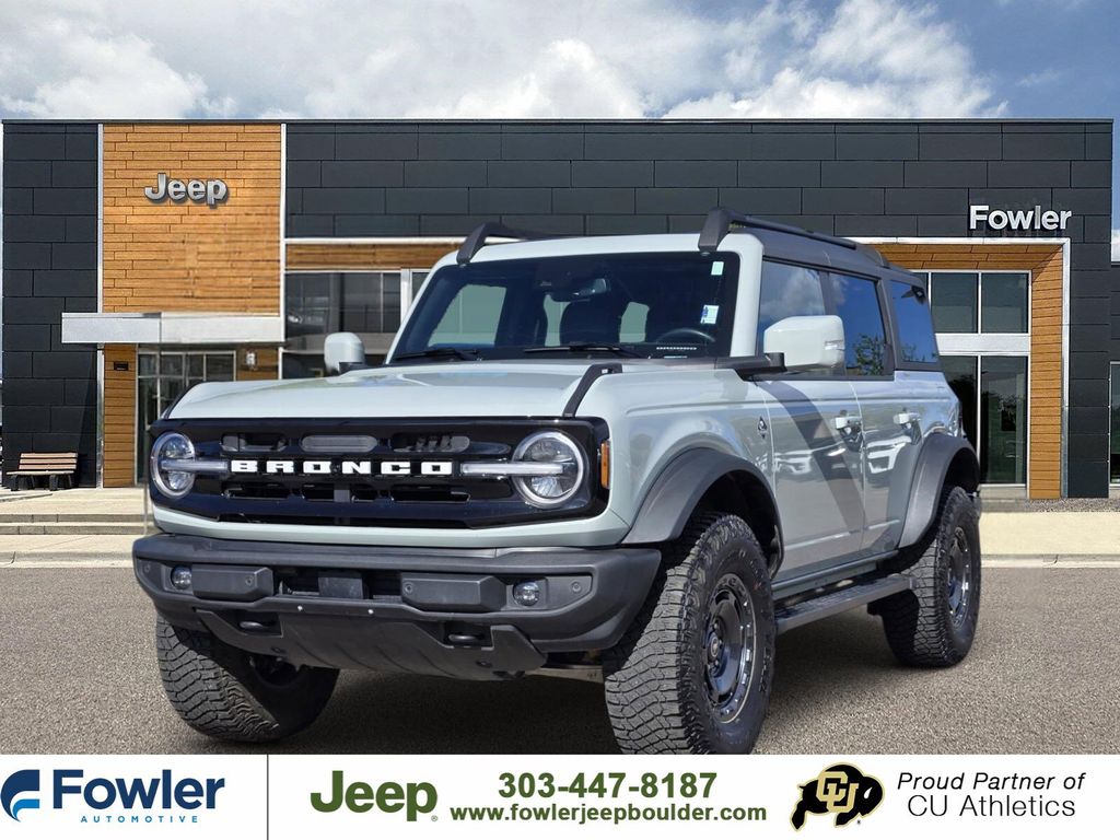 Cactus Gray 2024 Ford Bronco Outer Banks 4-Door 4WD SUV / Crossover Four-Wheel Drive Automatic