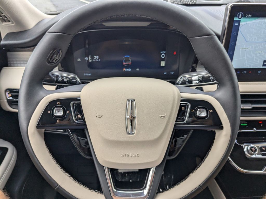 2025 Lincoln Corsair Premiere