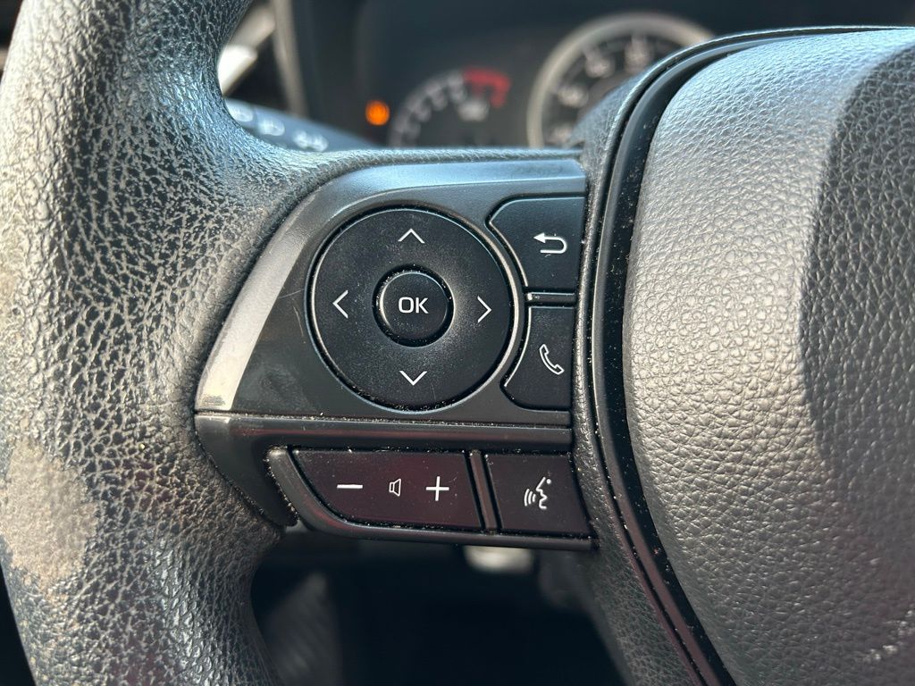 2021 Toyota Corolla LE 19