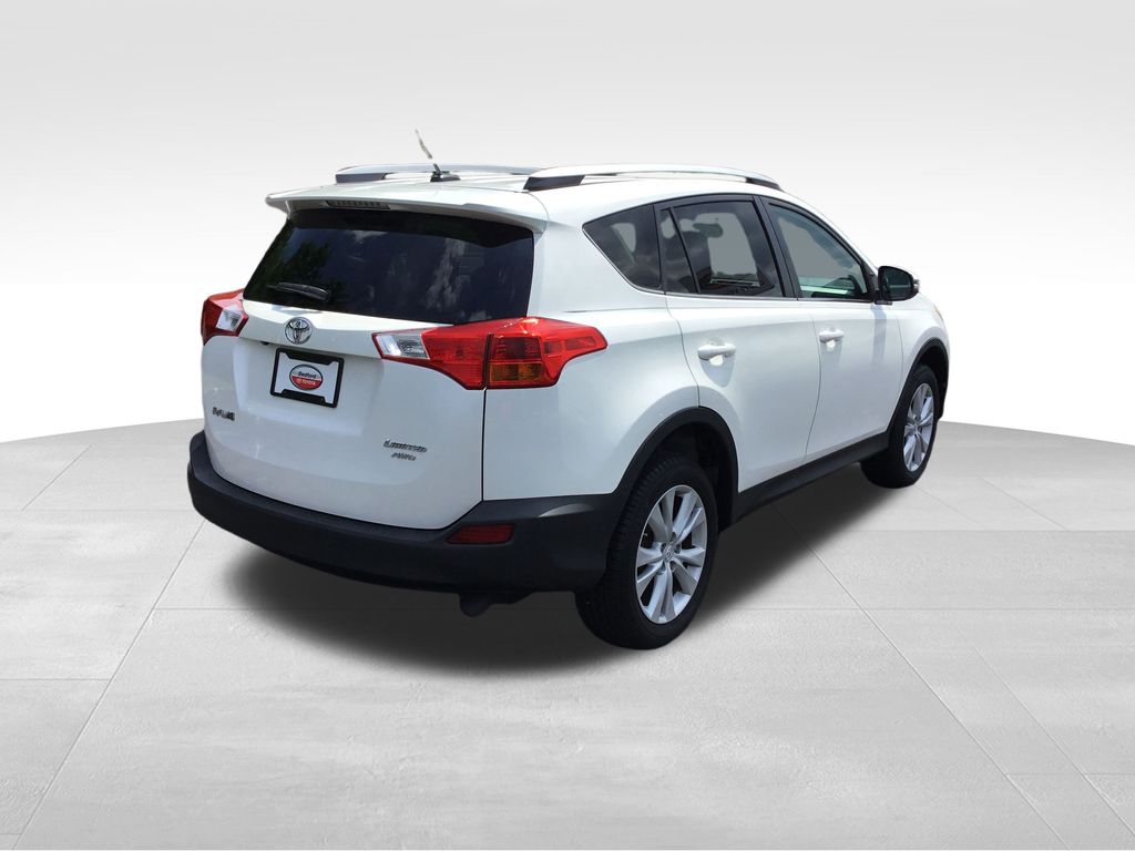 Thumbnail: 2013 Toyota RAV4 - 5
