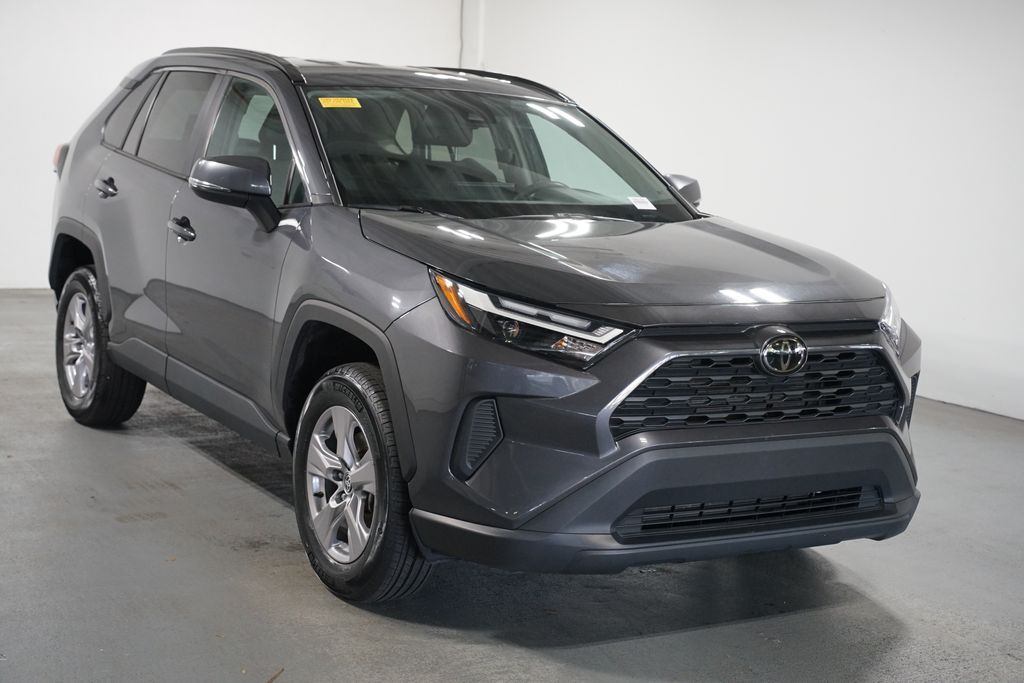 Thumbnail: 2025 Toyota RAV4 - 3