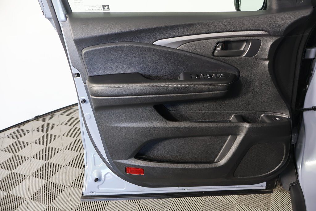 Thumbnail: 2025 Honda Ridgeline - 12