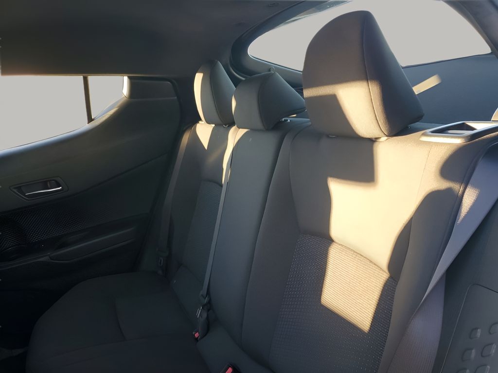 Used Car 2018 Toyota C-hr  Xle For Sale Under $15,000 In Austin, Texas