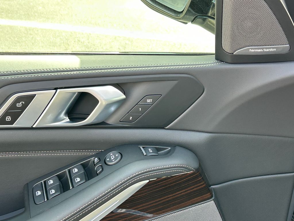 Thumbnail: 2026 BMW X5 - 12