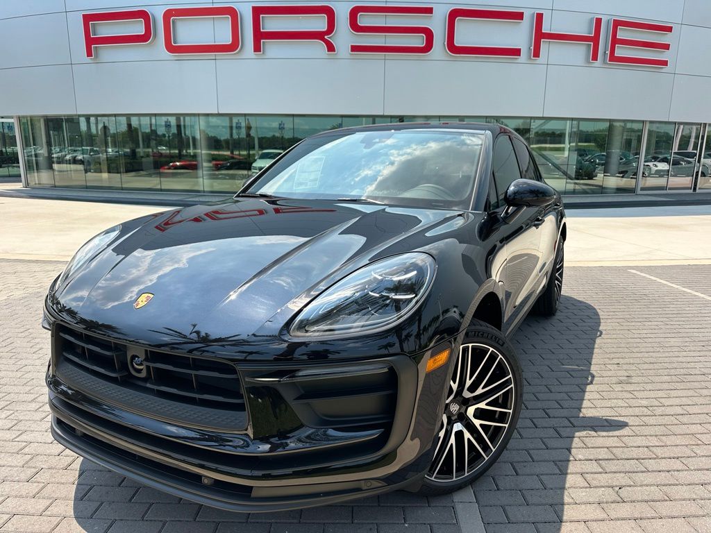 Thumbnail: 2026 Porsche Macan - 1