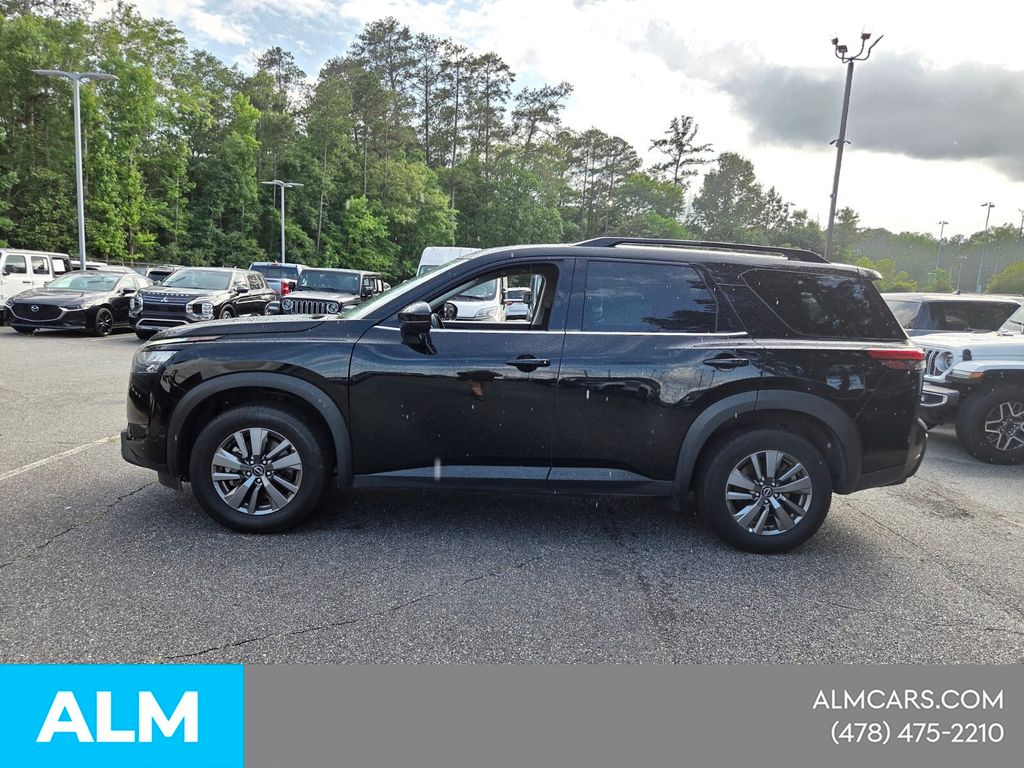 Used 2025 Black Nissan SV image 5