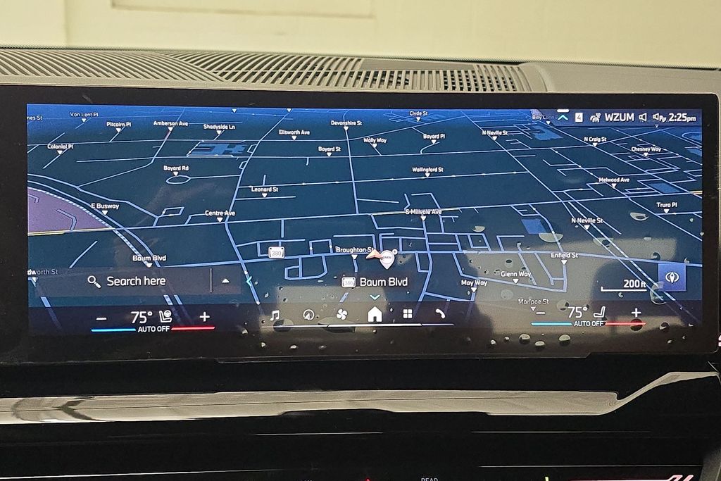 2025 BMW 5 Series 530i - Photo 19