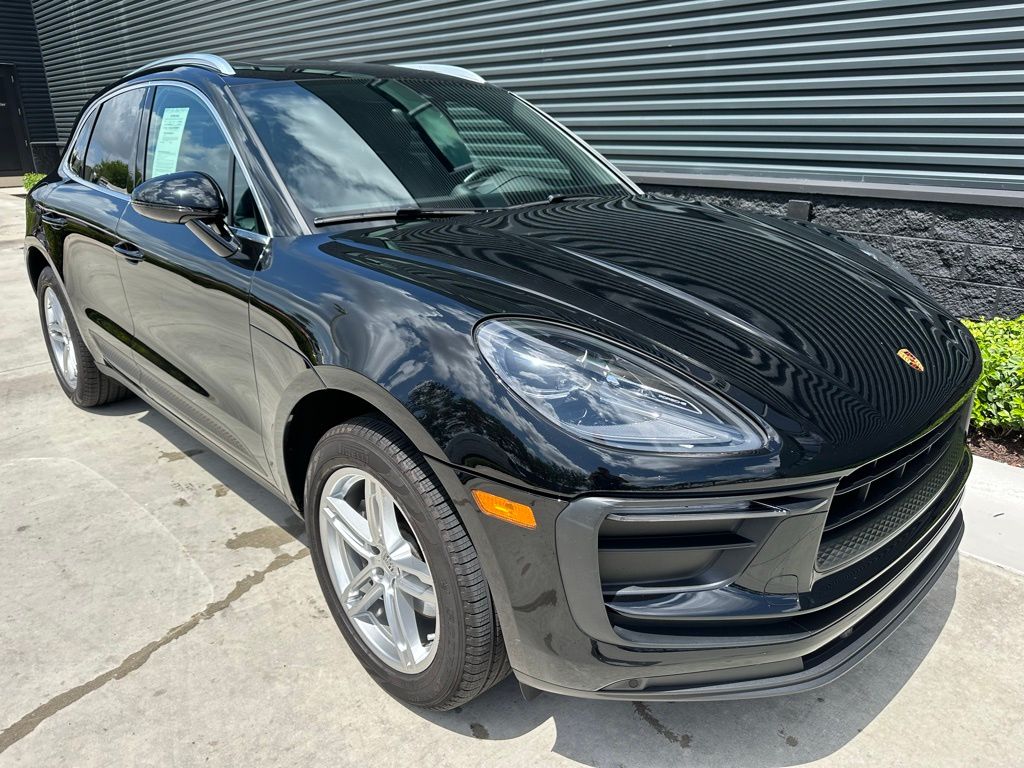 2022 Porsche Macan  10