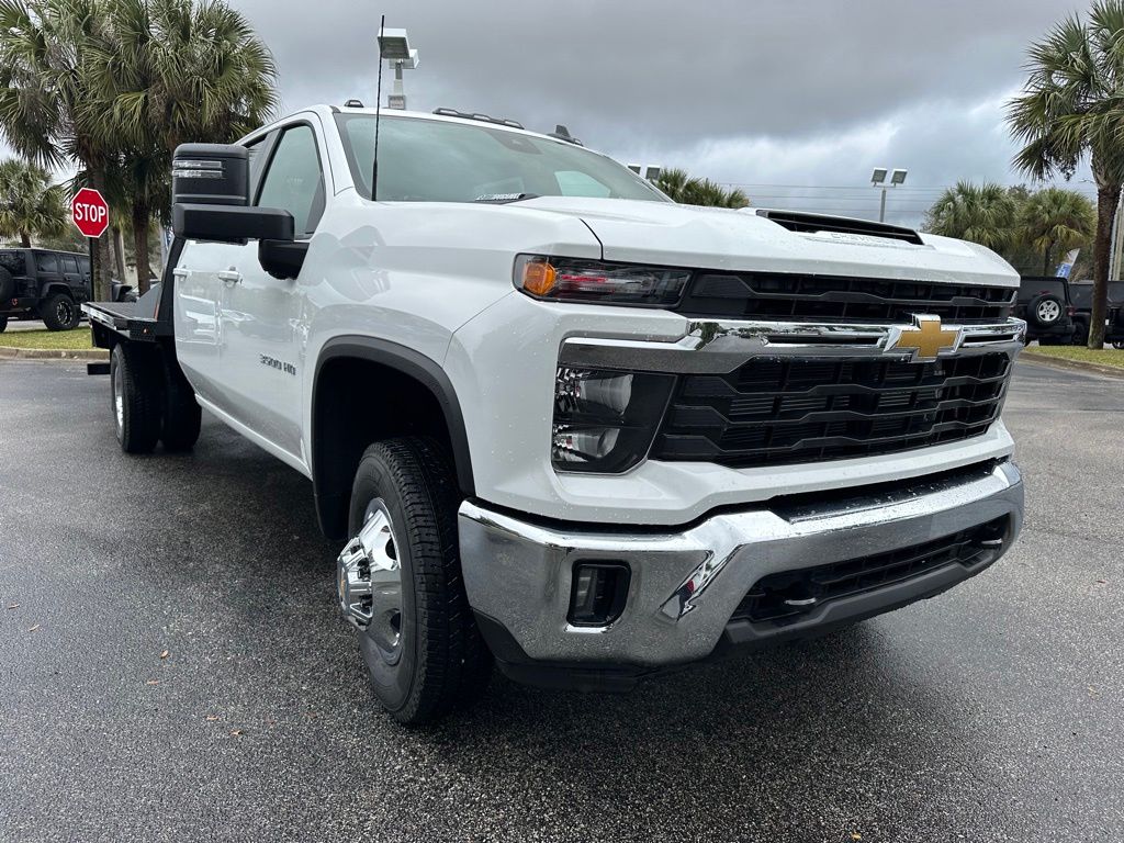 2024 Chevrolet Silverado 3500HD LT 10