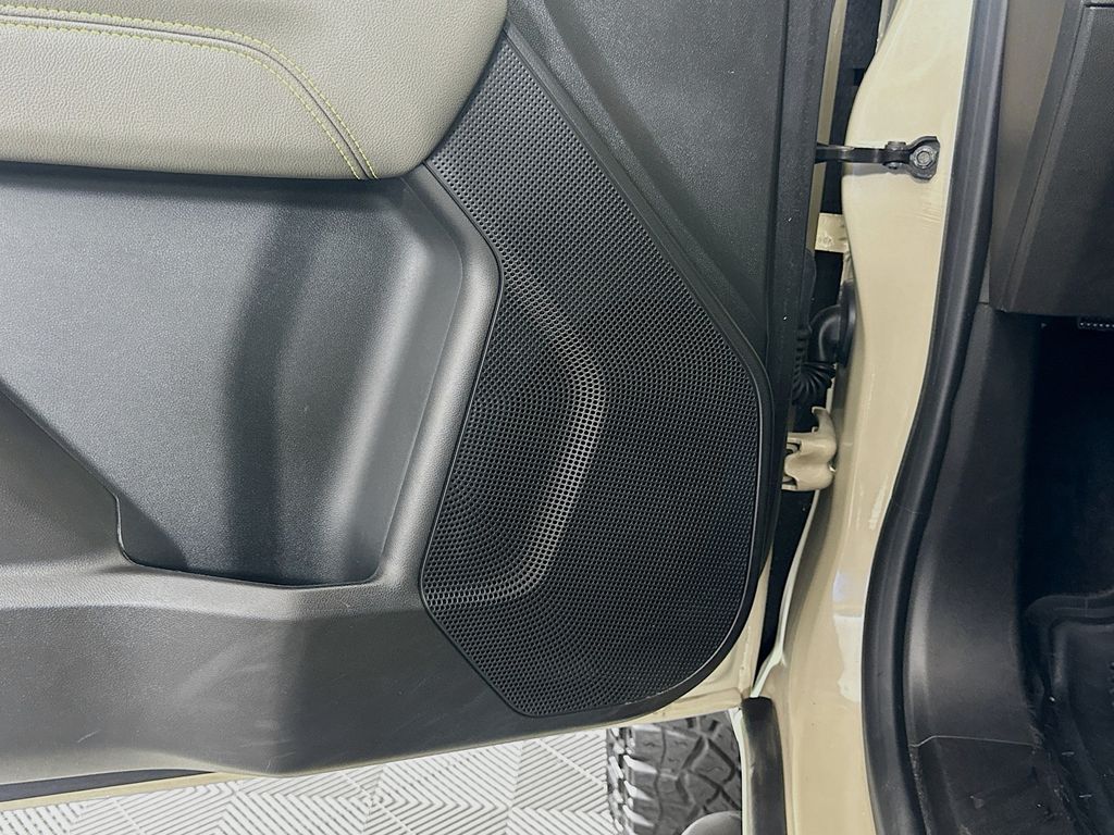 Thumbnail: 2024 Chevrolet Colorado - 19