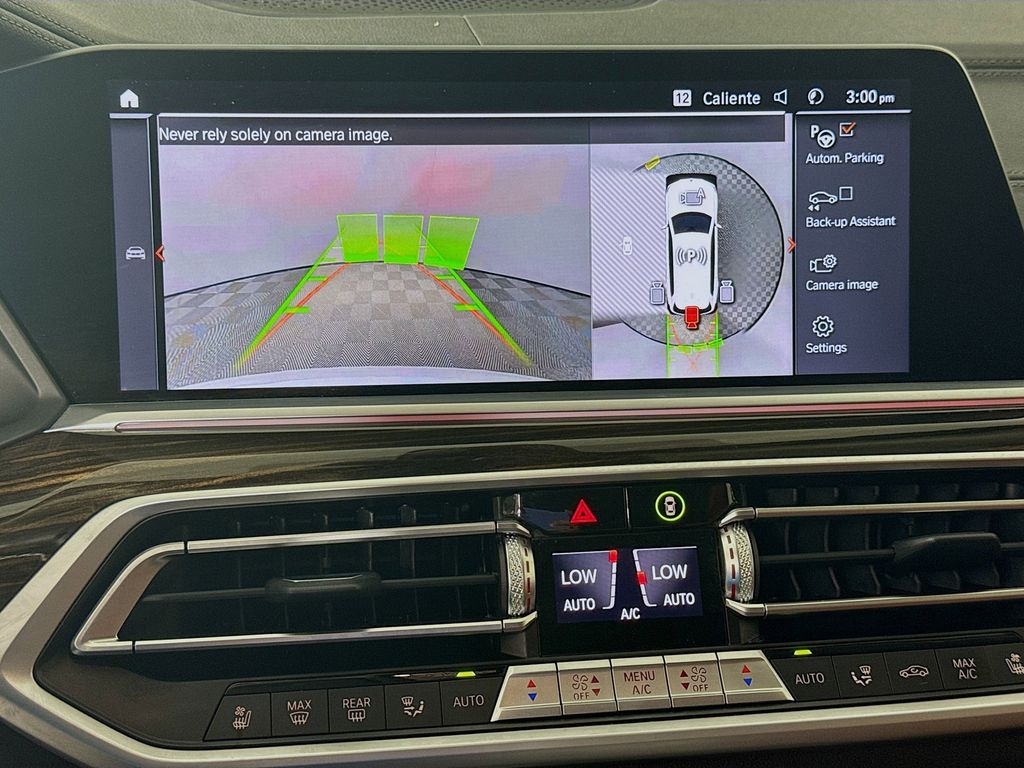 Thumbnail: 2021 BMW X7 - 14