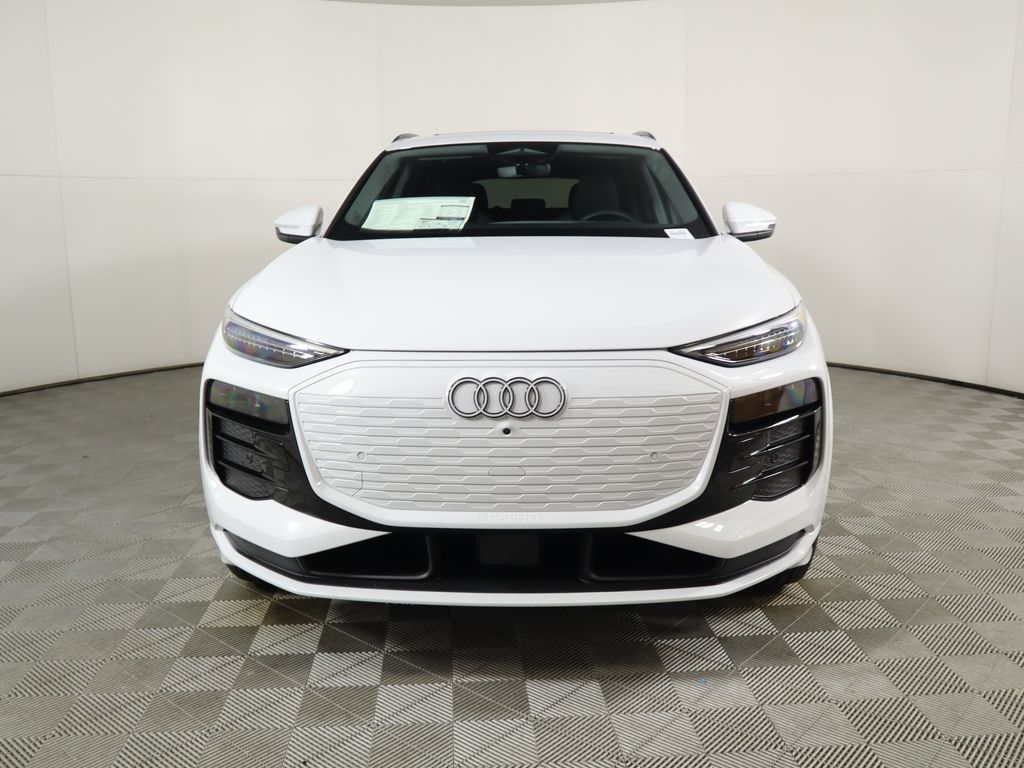 2025 Audi e-tron Premium 2