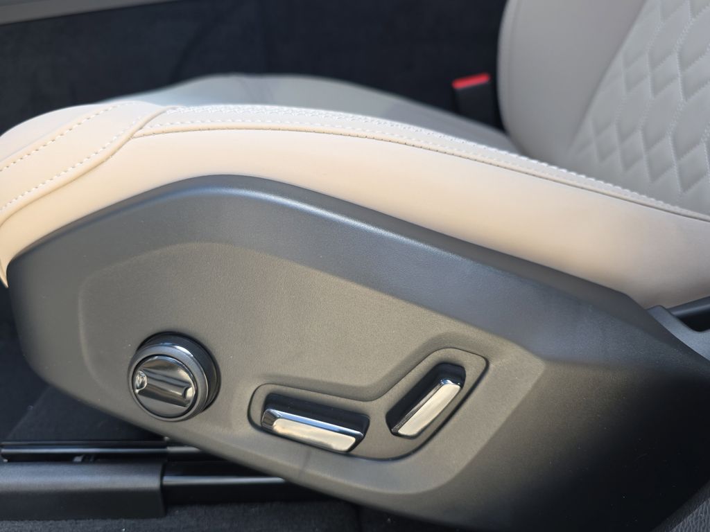 new 2026 Volvo XC60 car, priced at $56,105
