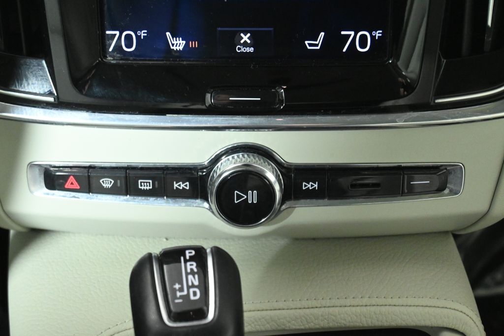 Thumbnail: 2018 Volvo S90 - 20