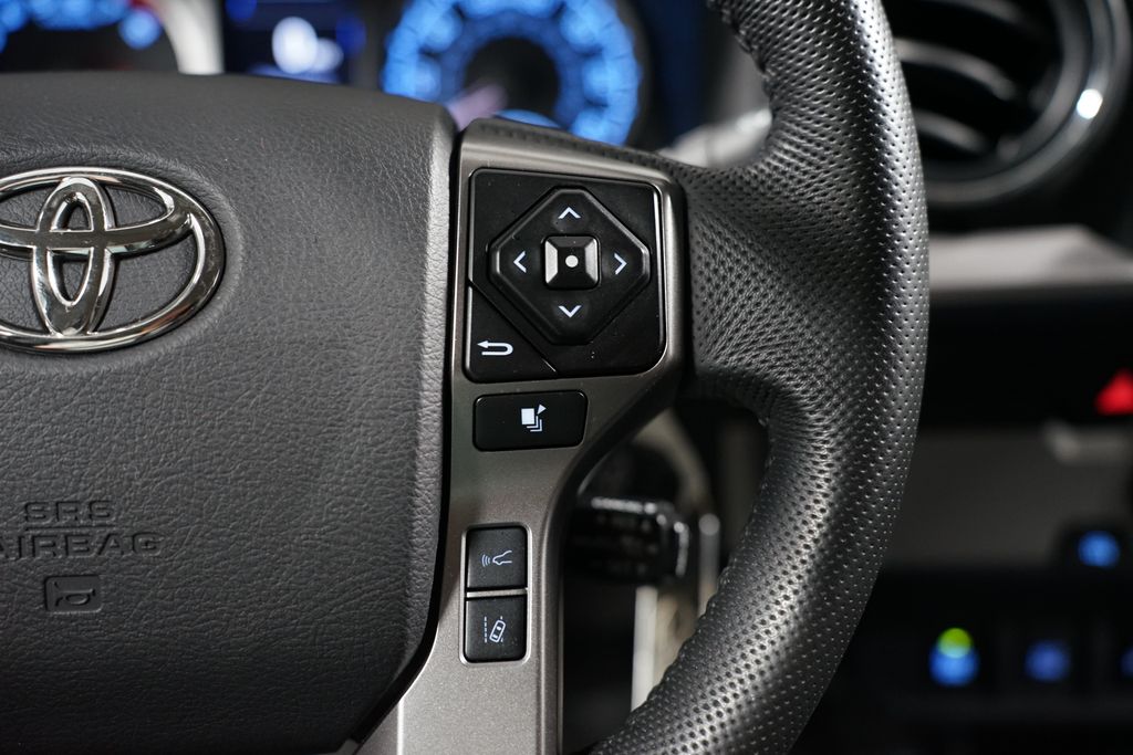 2022 Toyota Tacoma SR5 14