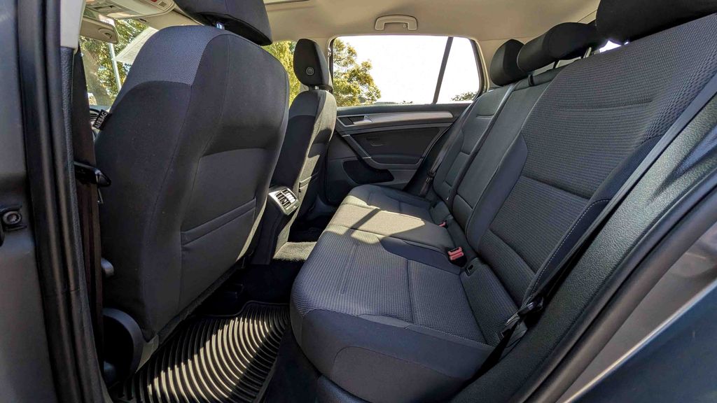 Used 2016 Volkswagen Golf TSI S 4-Door 4D Hatchback