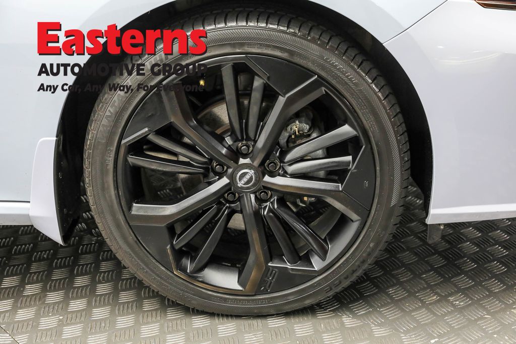 Used 2023 Gray Nissan 2.5 SR image 30