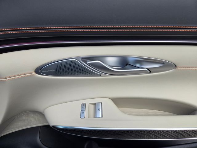 2026 Genesis GV70 Sport Prestige 25