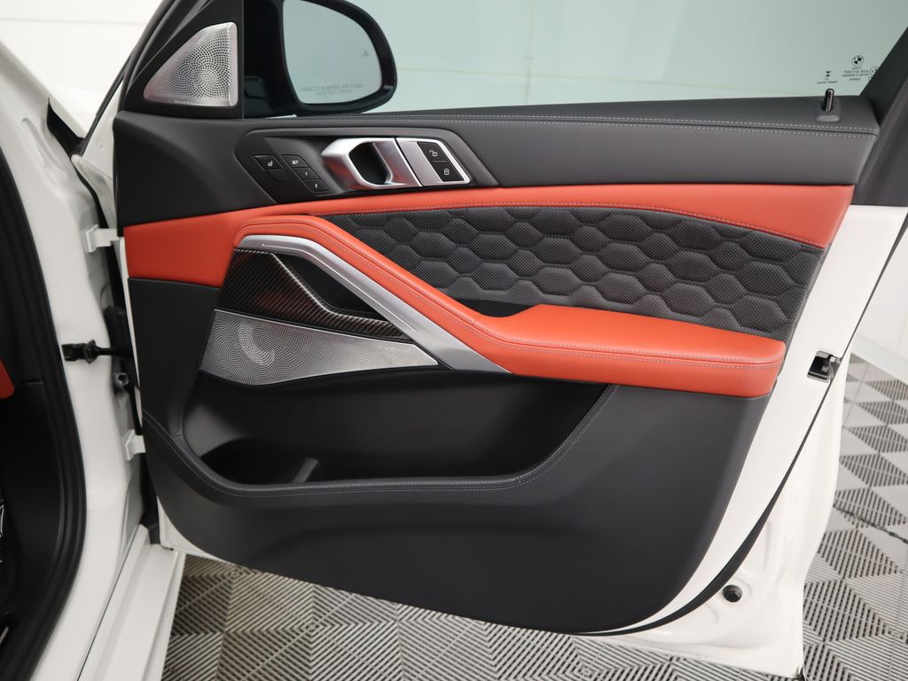 Thumbnail: 2024 BMW X6 - 26