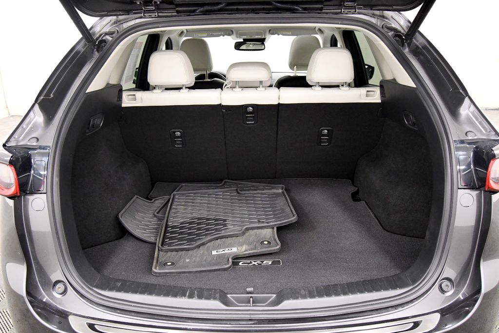 View vehicle photo 7