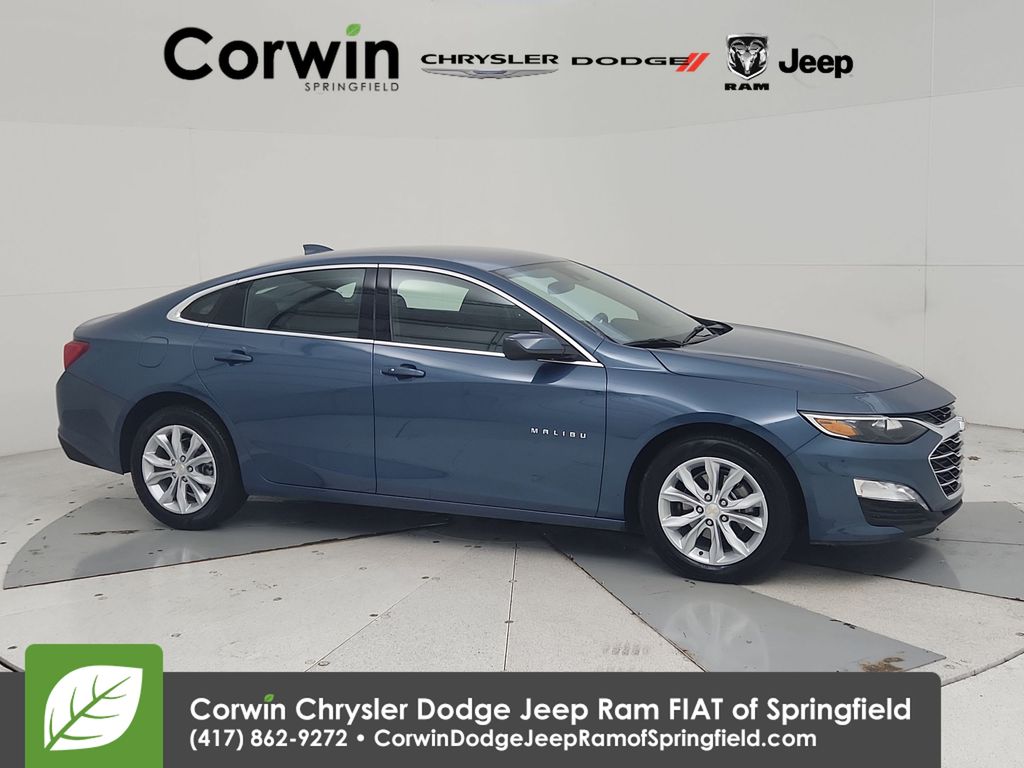 2025 Chevrolet Malibu LT with 1LT FWD