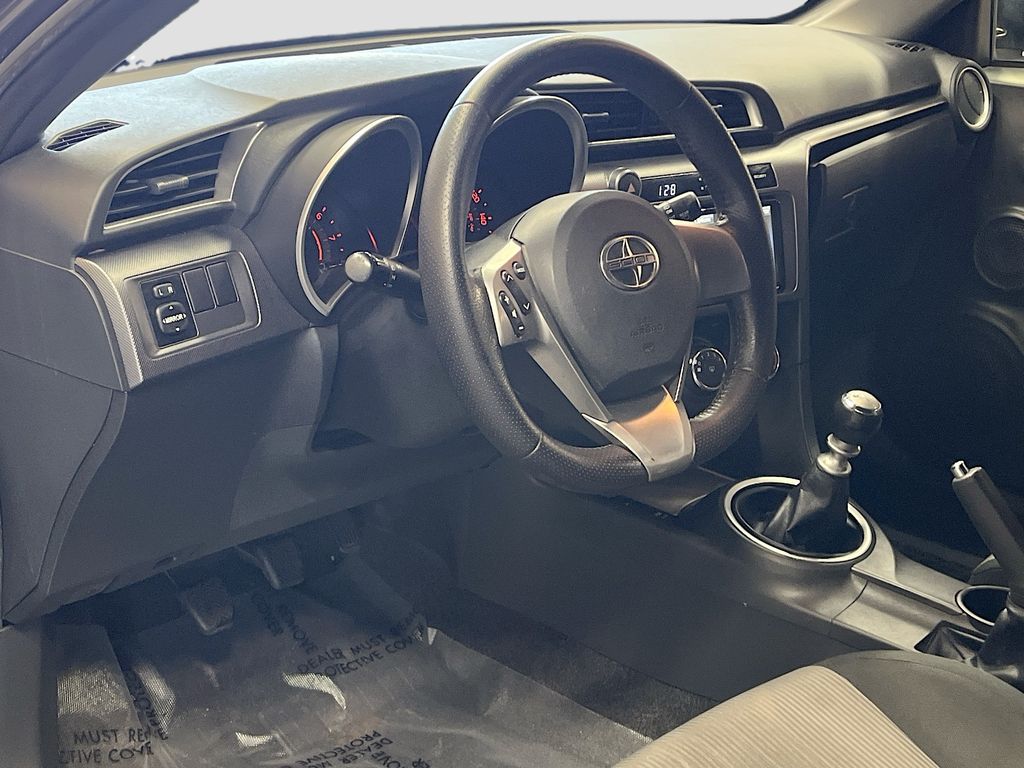 Used 2016 Gray Scion Base image 9
