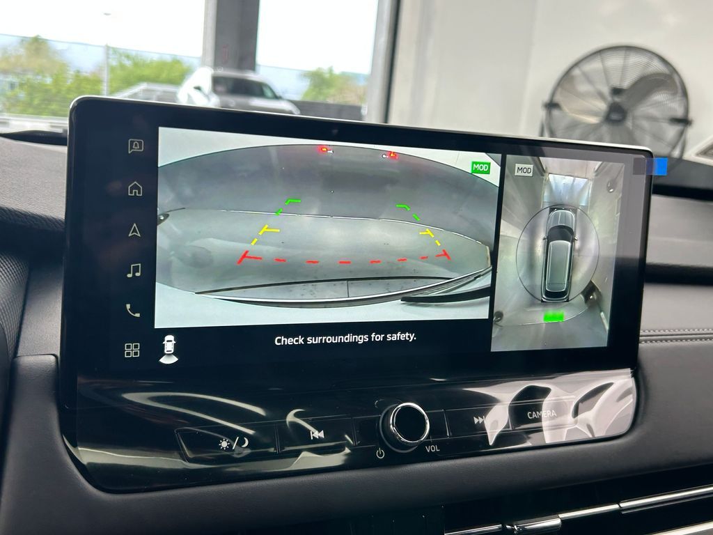 New 2026 White / Black Mitsubishi Trail Edition image 19