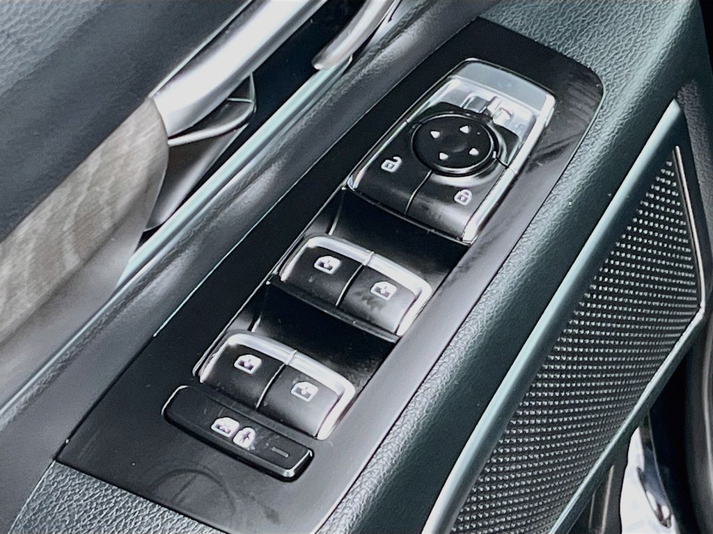 Used 2025 Black Kia SX-Prestige X-Line image 18