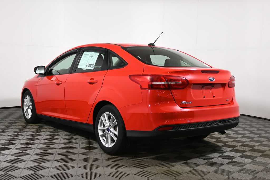 Thumbnail: 2015 Ford Focus - 5