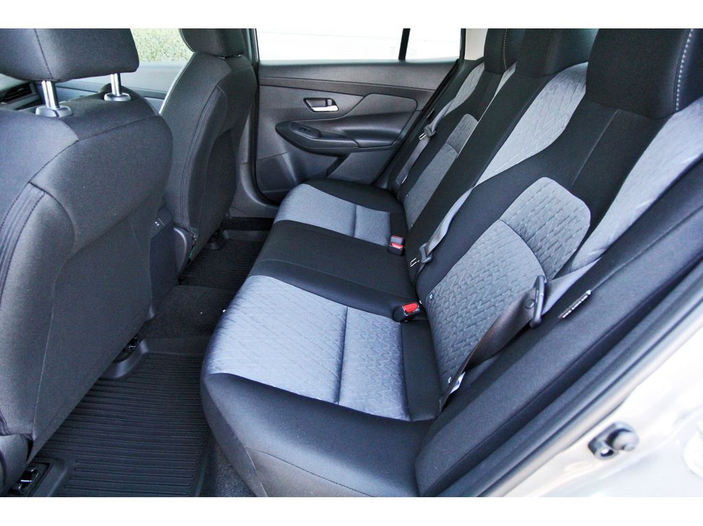 2026 Nissan Sentra SV - 6