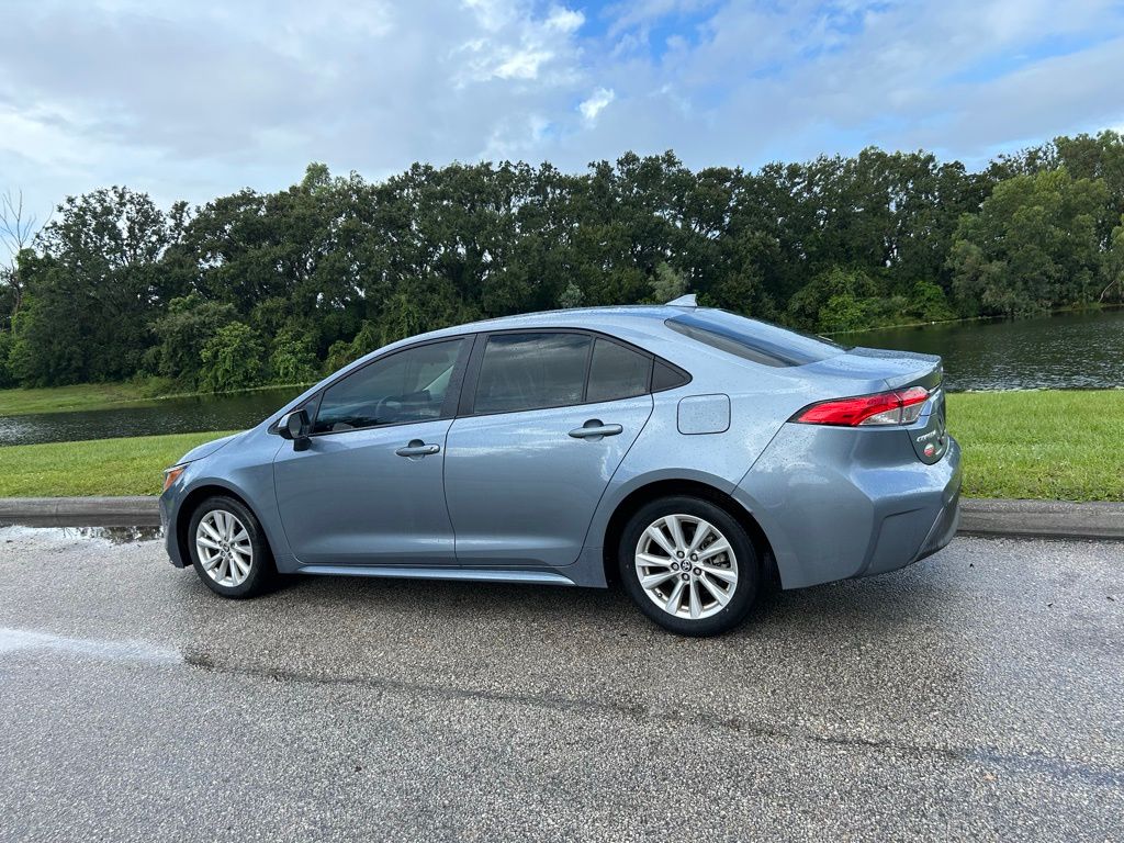 Thumbnail: 2023 Toyota Corolla - 3