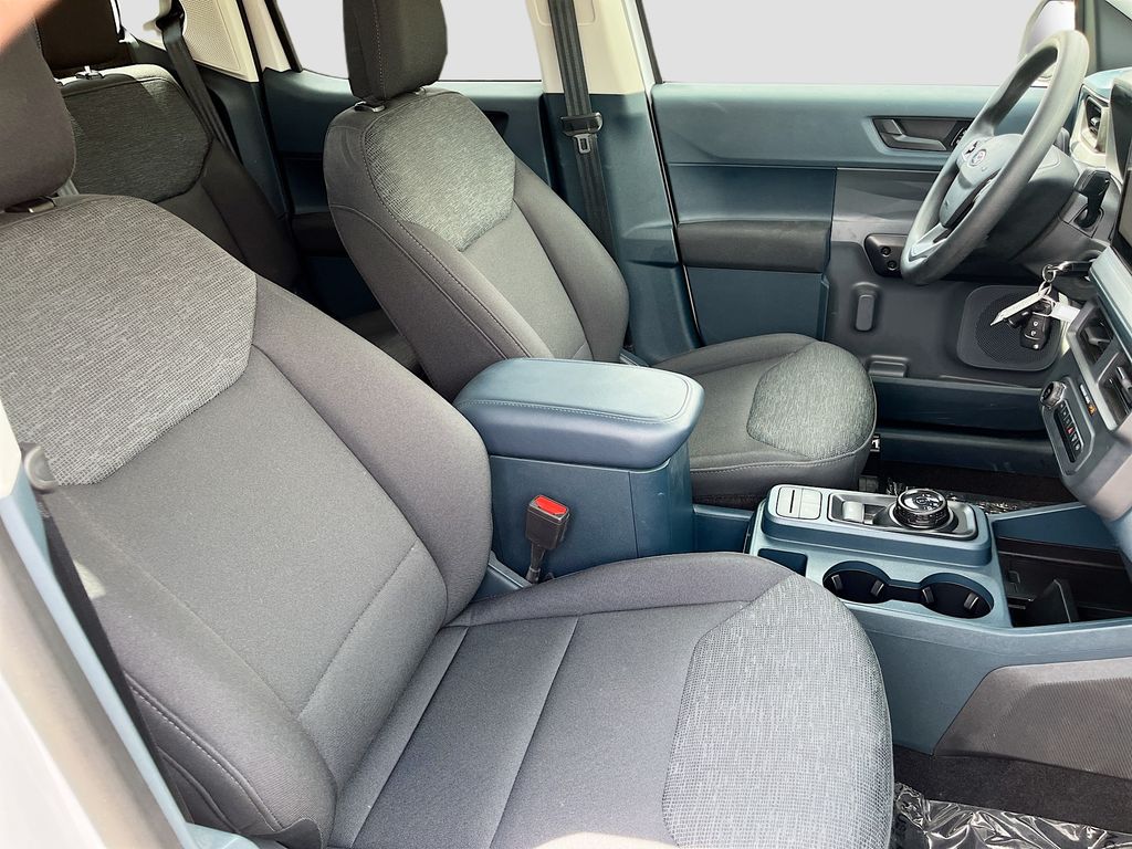 Used 2025 White Ford XL image 26