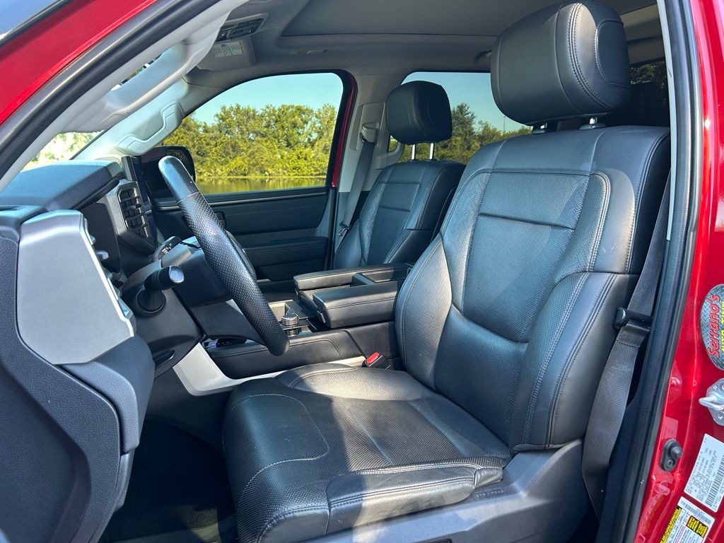 Thumbnail: 2022 Toyota Tundra - 14