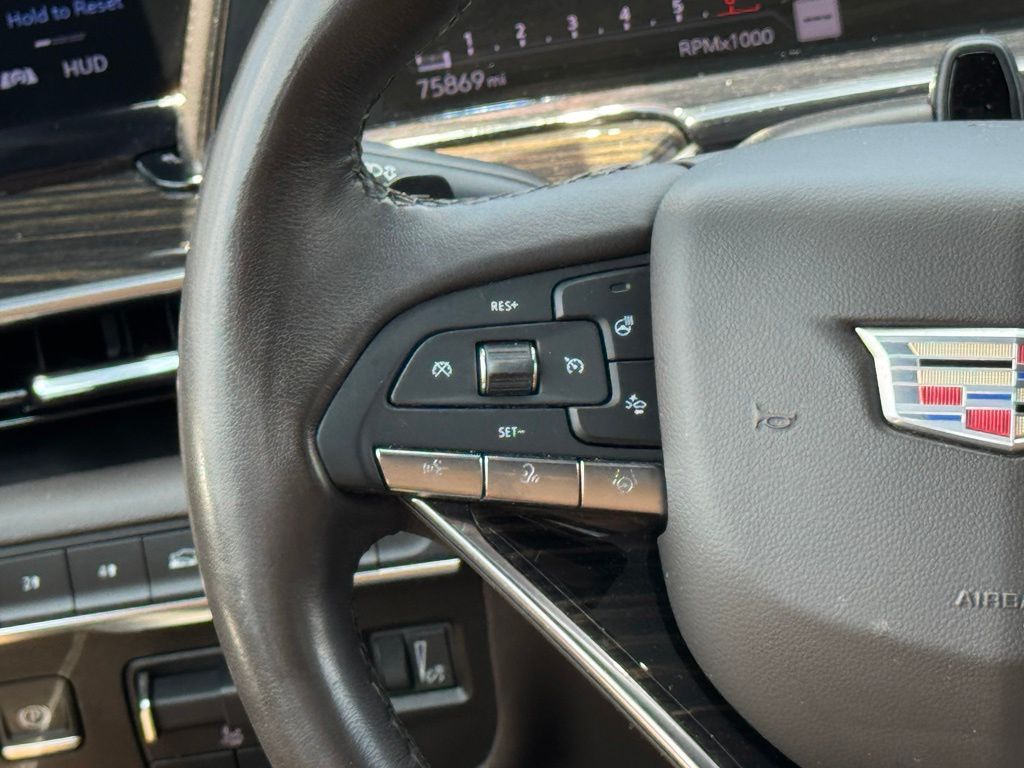 2022 Cadillac Escalade ESV Sport Crystal White - Jim Hudson Acura - Image 19