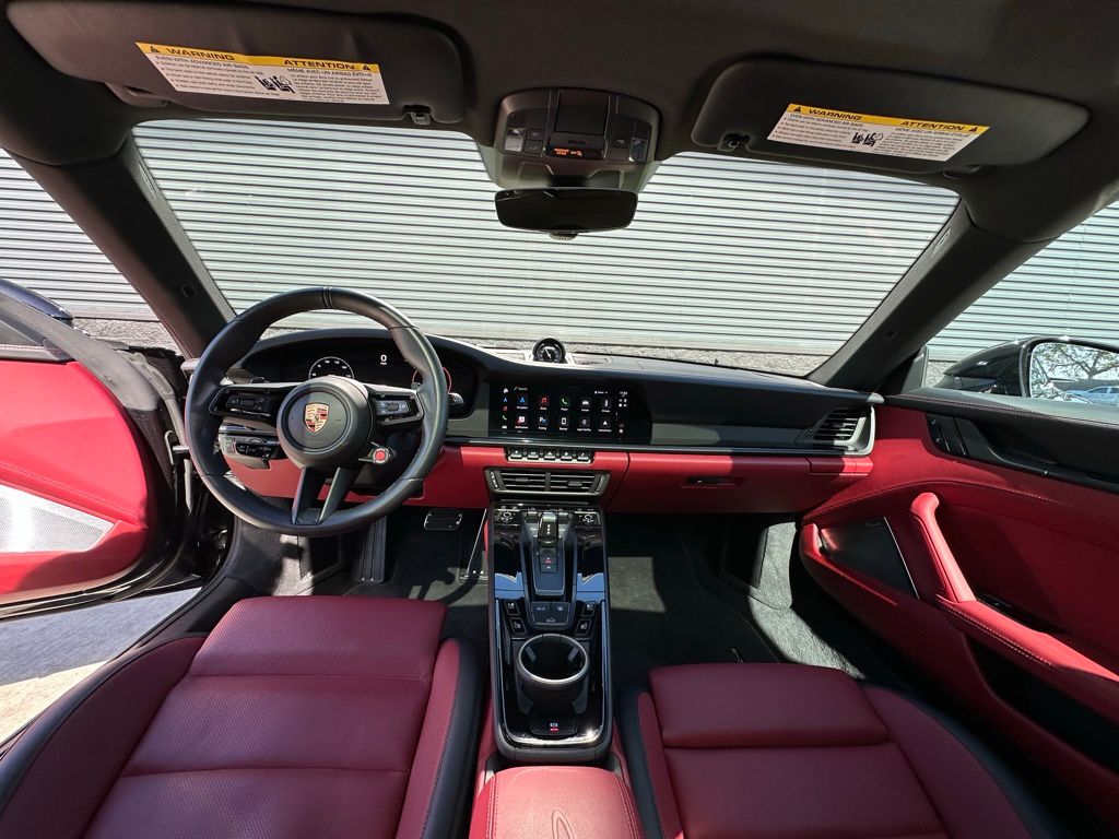 Thumbnail: 2025 Porsche 911 - 6