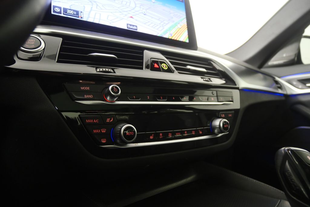 Thumbnail: 2023 BMW 5 Series - 22