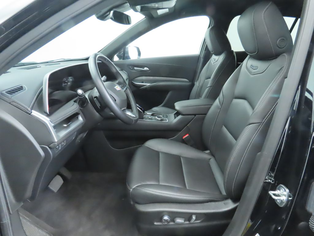 Thumbnail: 2025 Cadillac XT4 - 19