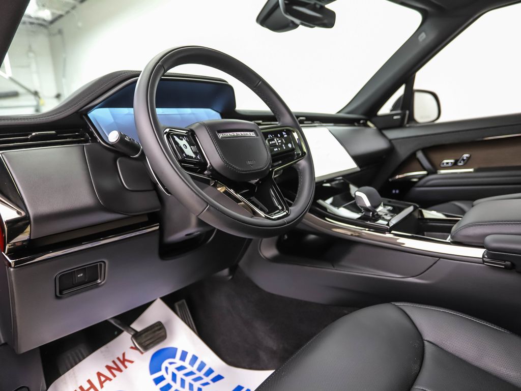 Thumbnail: 2024 Land Rover Range Rover Sport - 10