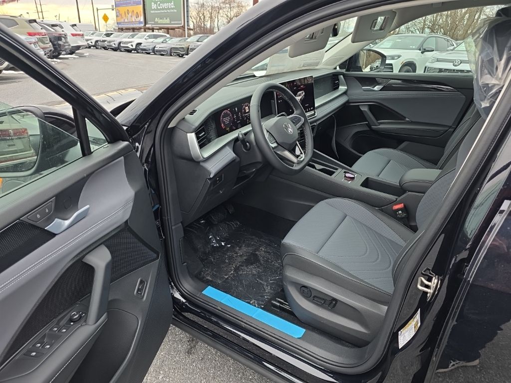 2026 Volkswagen Tiguan 2.0T SE - 8