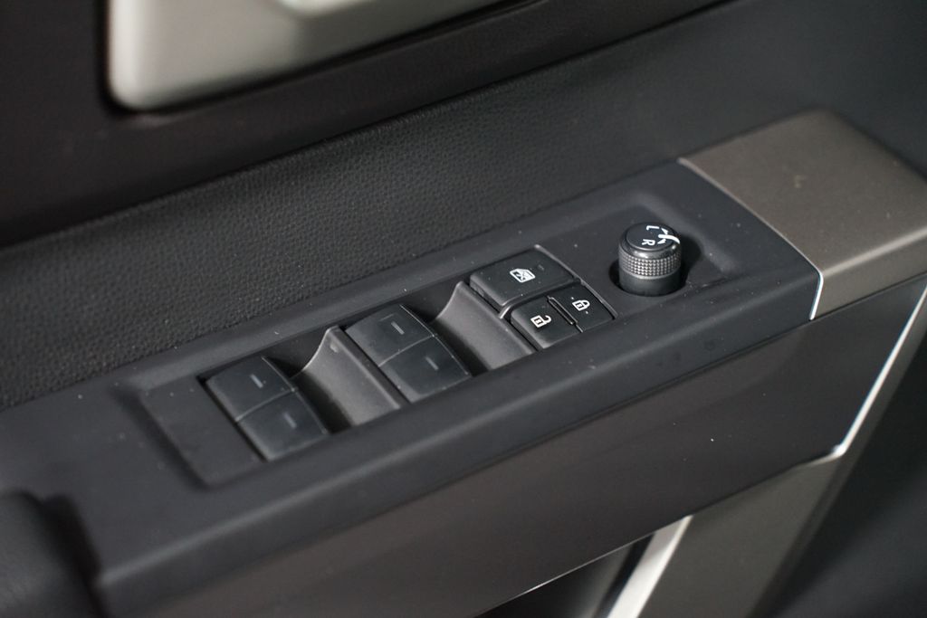 Thumbnail: 2024 Toyota Tundra - 31