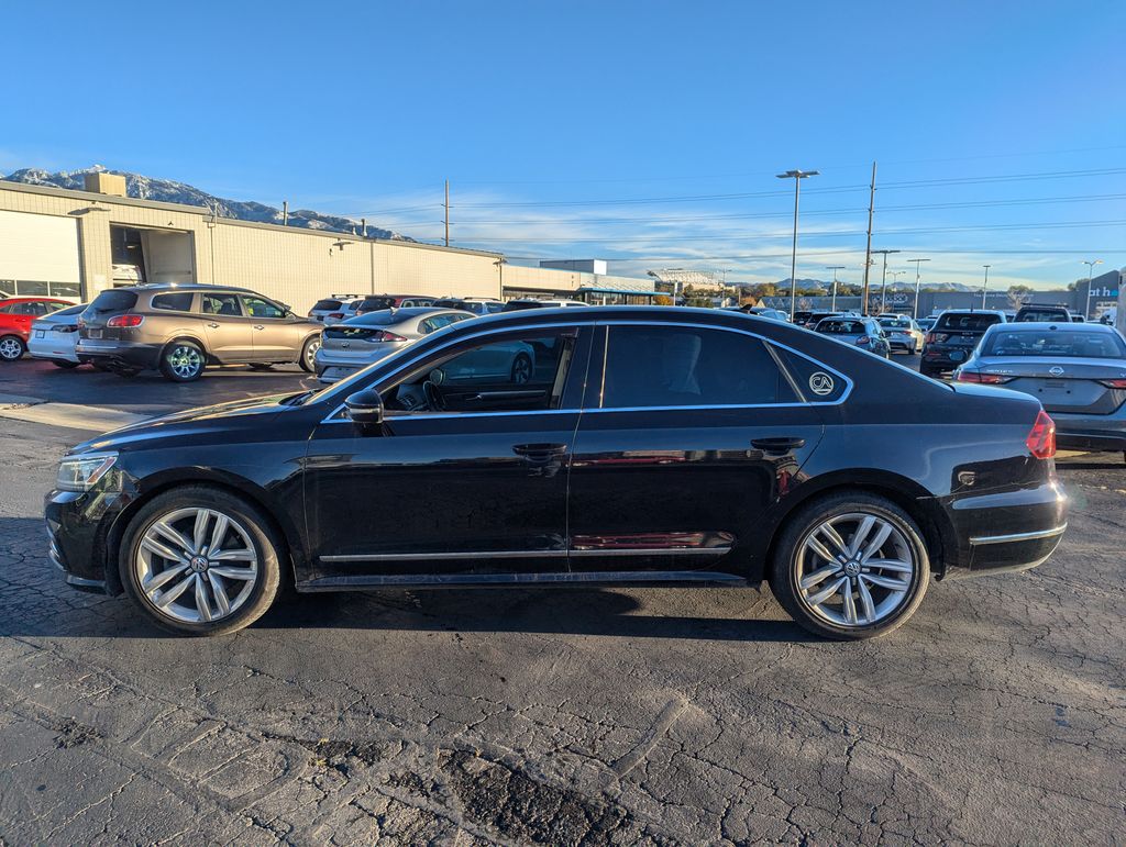 2017 Volkswagen Passat 1.8T SE 8