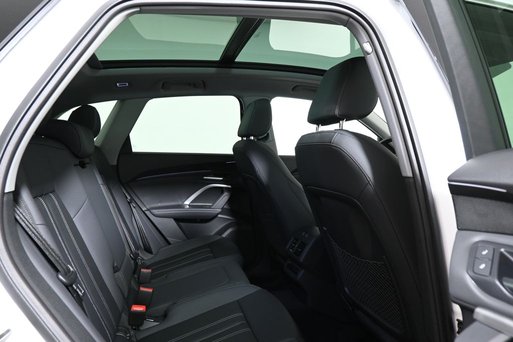 Thumbnail: 2025 Audi Q5 - 20