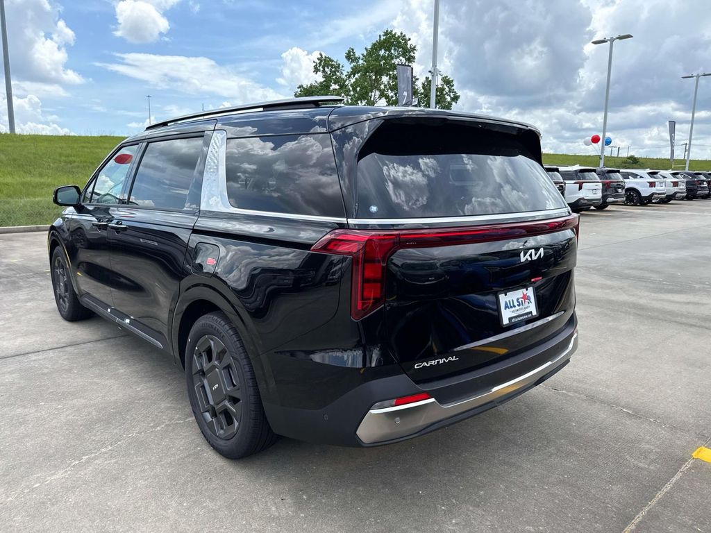 New 2026 Black Kia SX image 6
