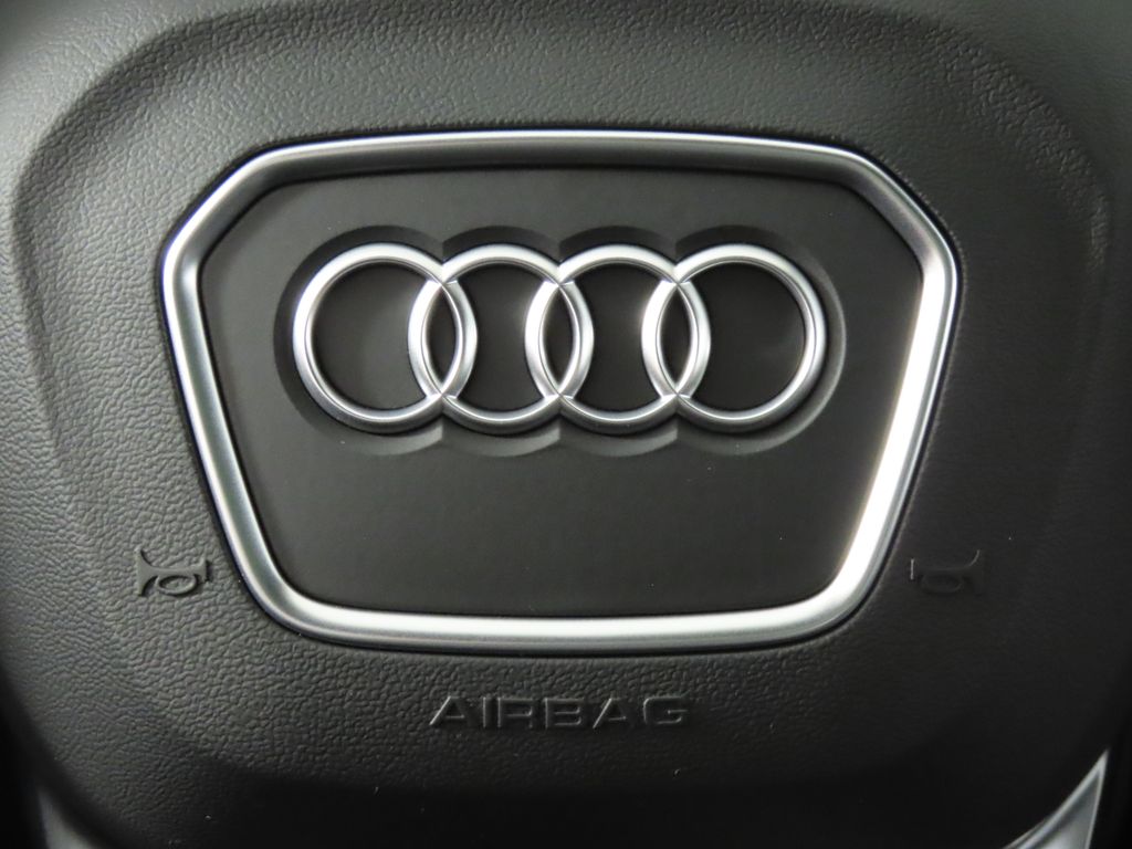 Thumbnail: 2026 Audi Q7 - 17