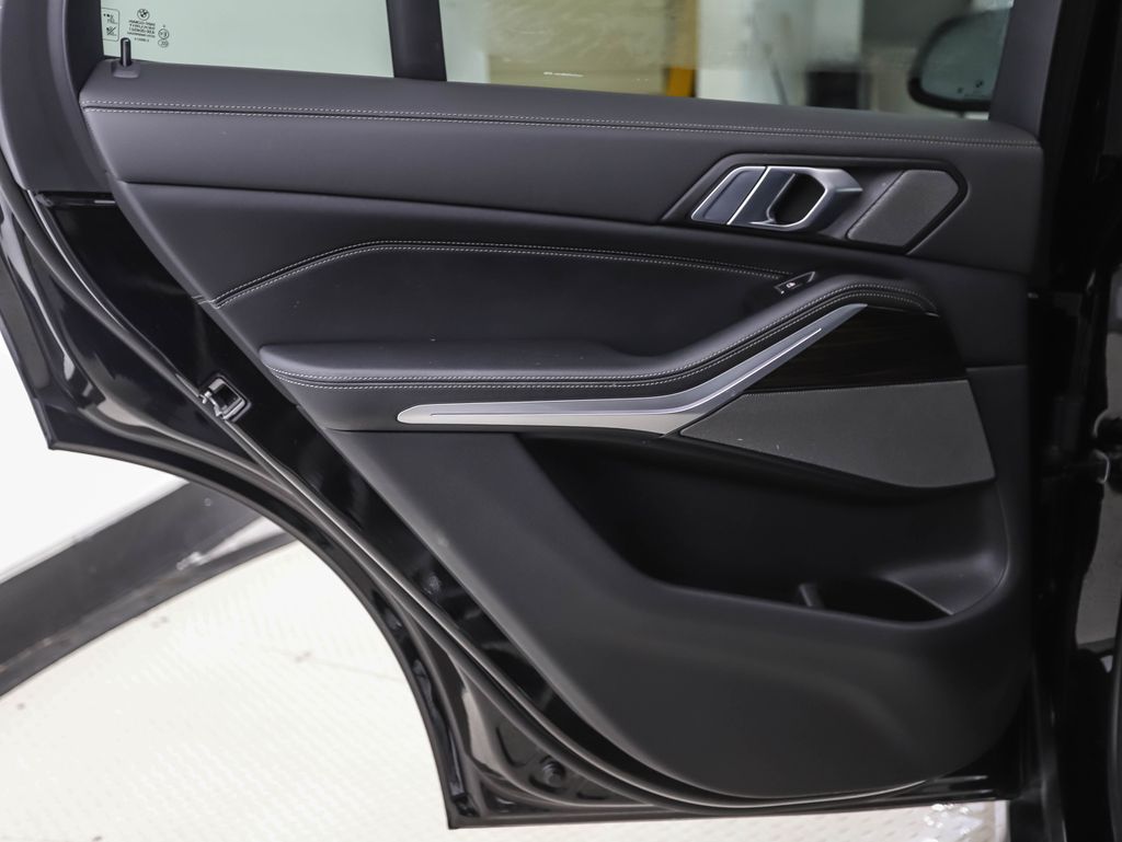 Thumbnail: 2024 BMW X5 - 20